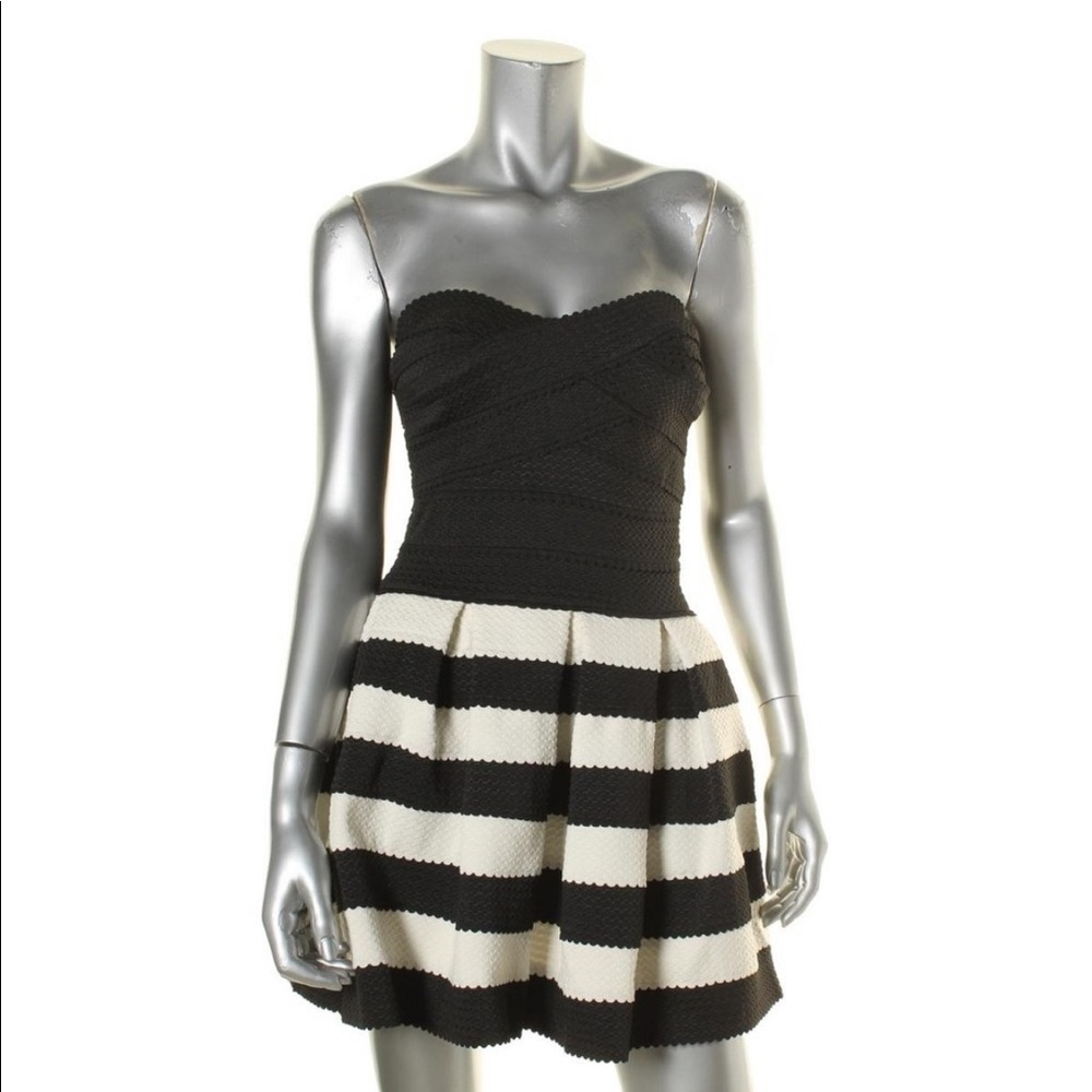 BNWT Teeze Me Black & White Bandage Dress. Sz M